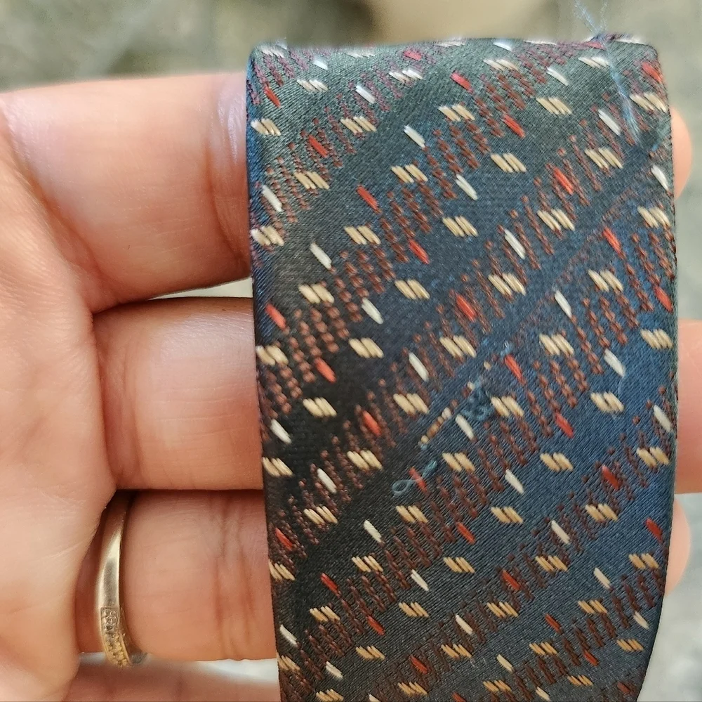 Kai Long 100% Silk Tie Green Gold Red White